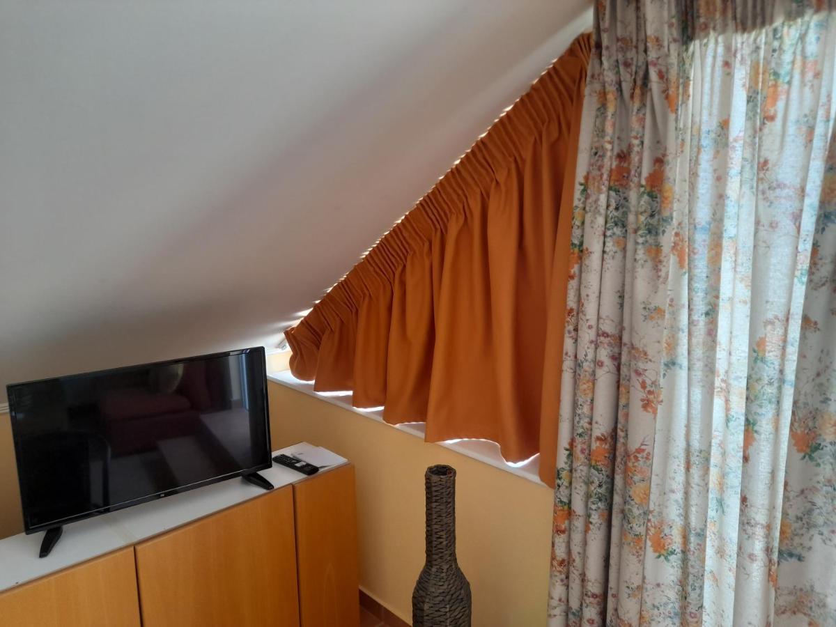 Villa Seabreeze Loutráki Eksteriør billede