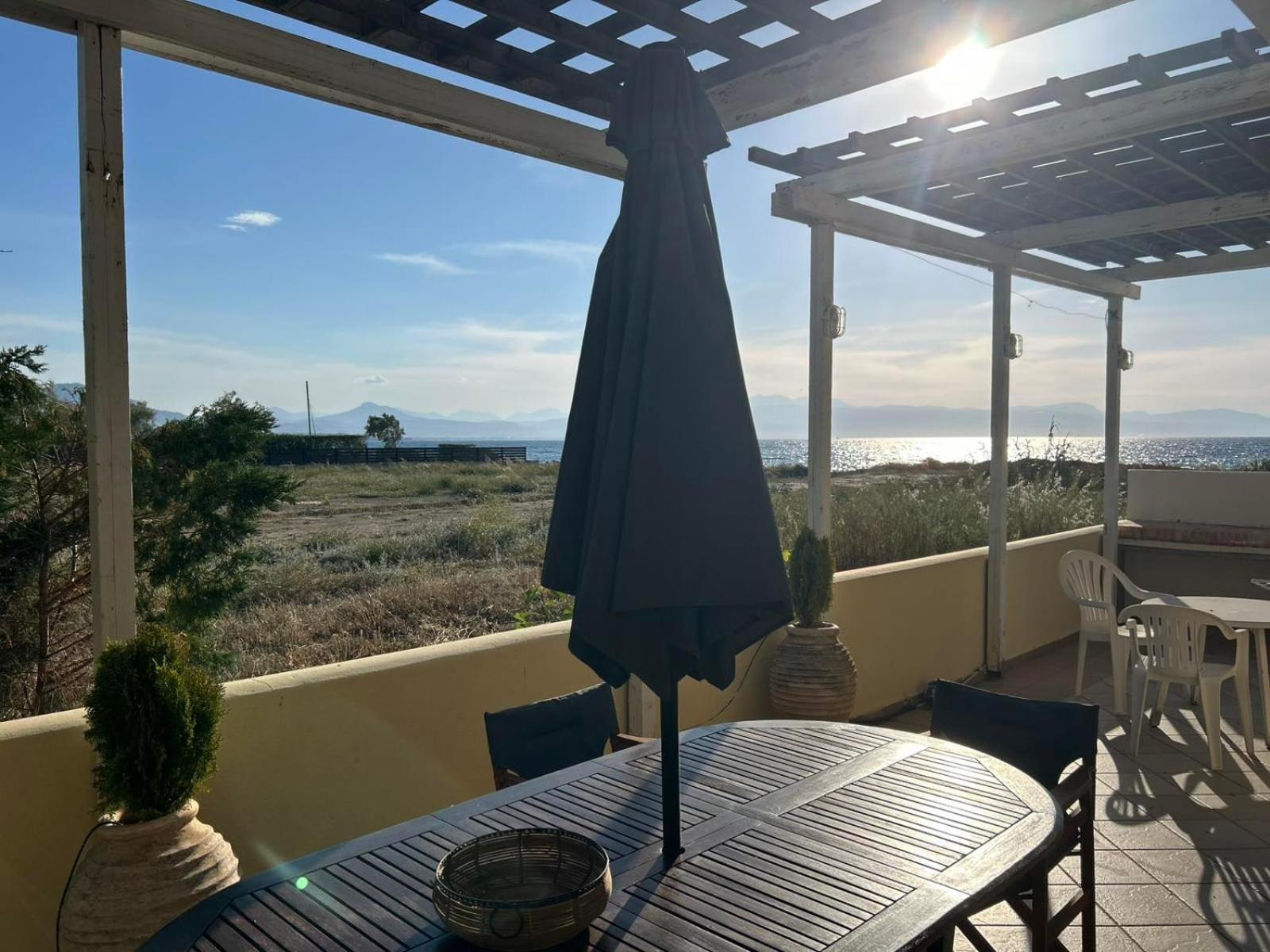Villa Seabreeze Loutráki Eksteriør billede