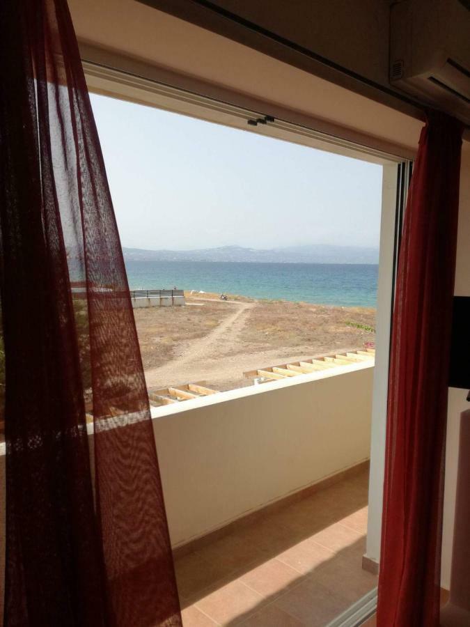 Villa Seabreeze Loutráki Eksteriør billede